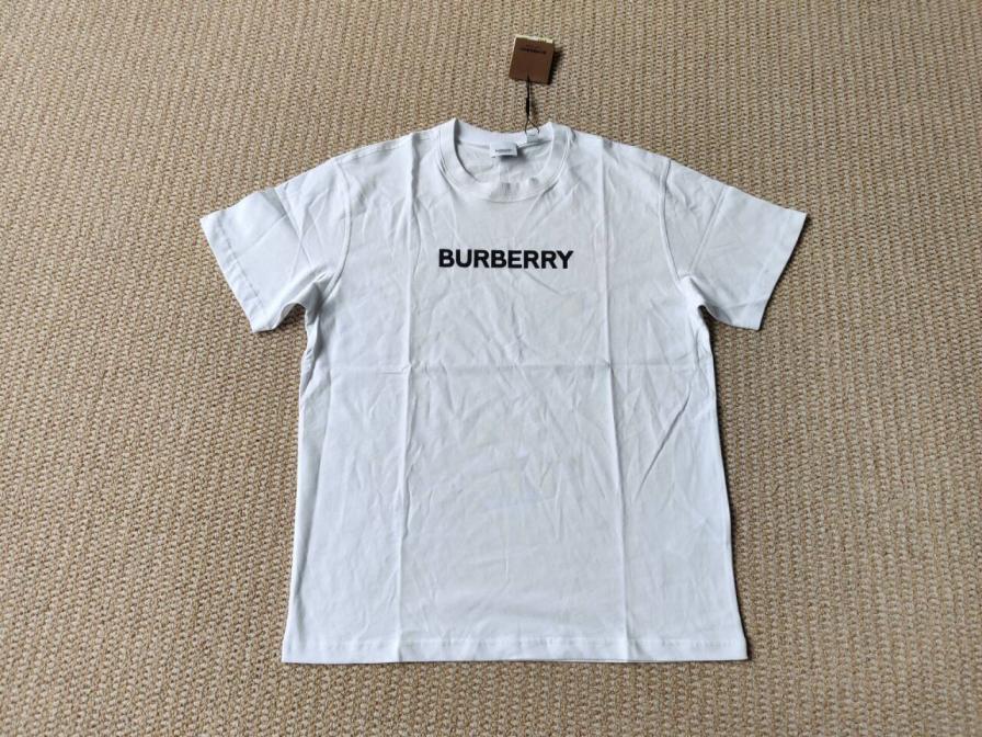 Burberry London England T-Shirt — QC-foto 3